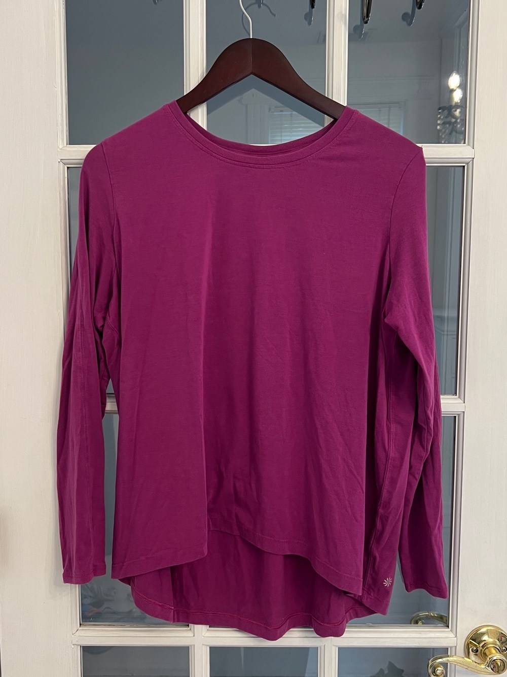 ATHLETA Women's Magenta Long Sleeve Flowy Active Top Size M